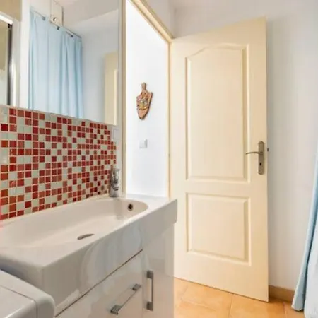 Holiday home Location 2 Pieces Sur A 3km De Monaco Eze